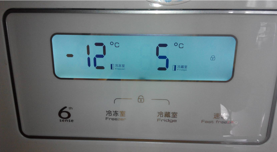 冰箱温度
